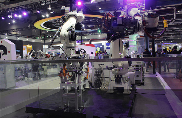 國產裝備現(xiàn)場“炫技”